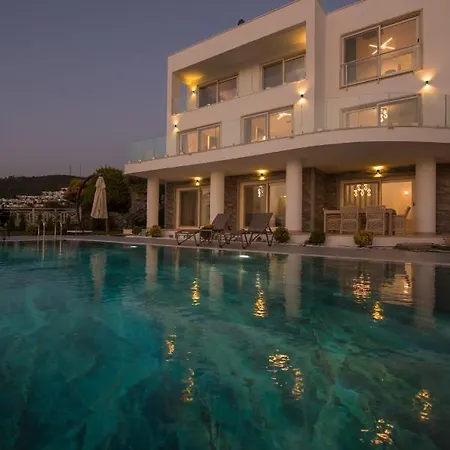 Front Superb Villas Βίλα
